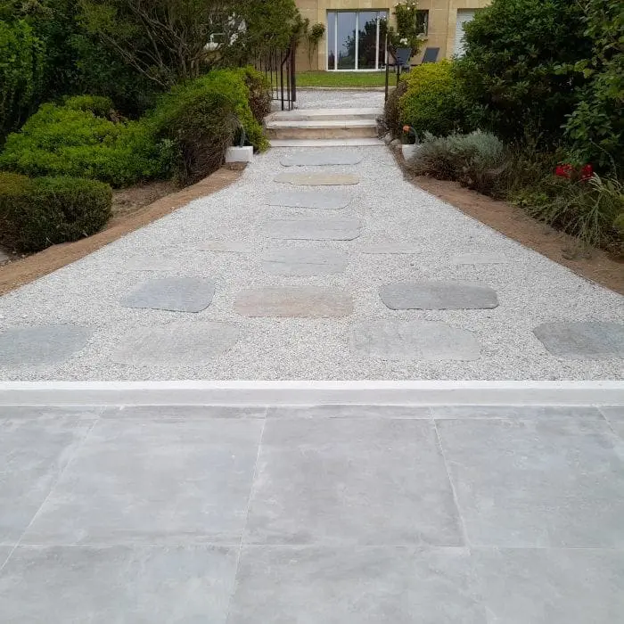 Réalisation de Pas Japonais sur Allée à Aix-en-Provence | Paysagiste professionnel